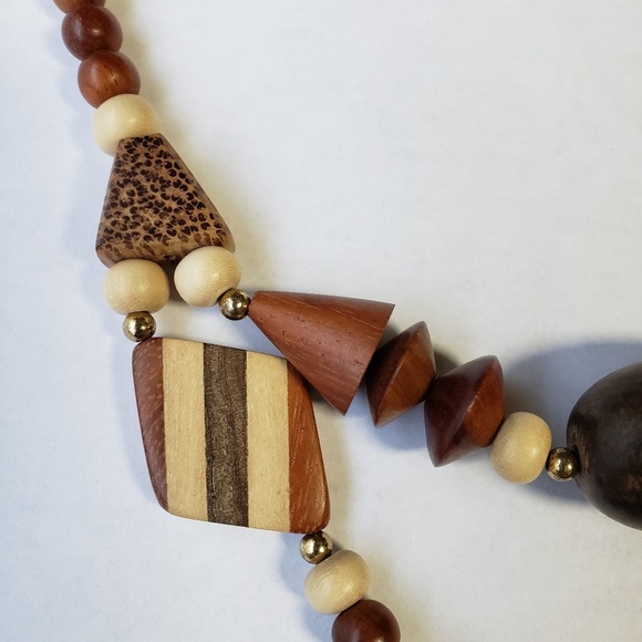 Vintage Retro Wooden Bead Necklace - Picture 3 of 5